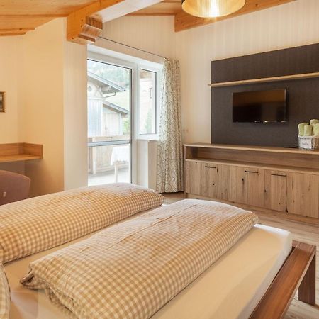Stubaier Bauern Appartement Telfes im Stubai Esterno foto