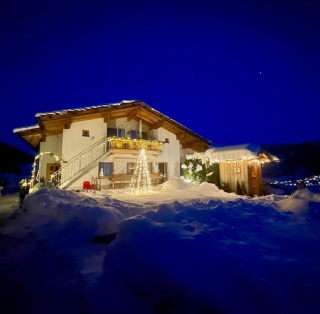 Stubaier Bauern Appartement Telfes im Stubai Esterno foto